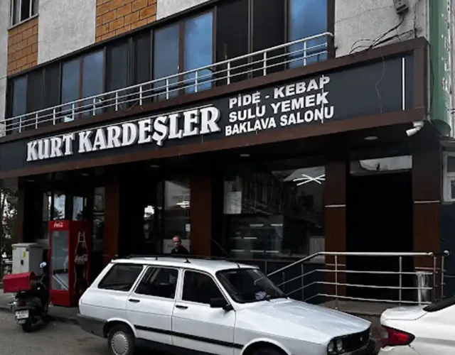 Kurt Kardeşler Pide – Kebap – Döner – Sulu Yemek ve Baklava Salonu